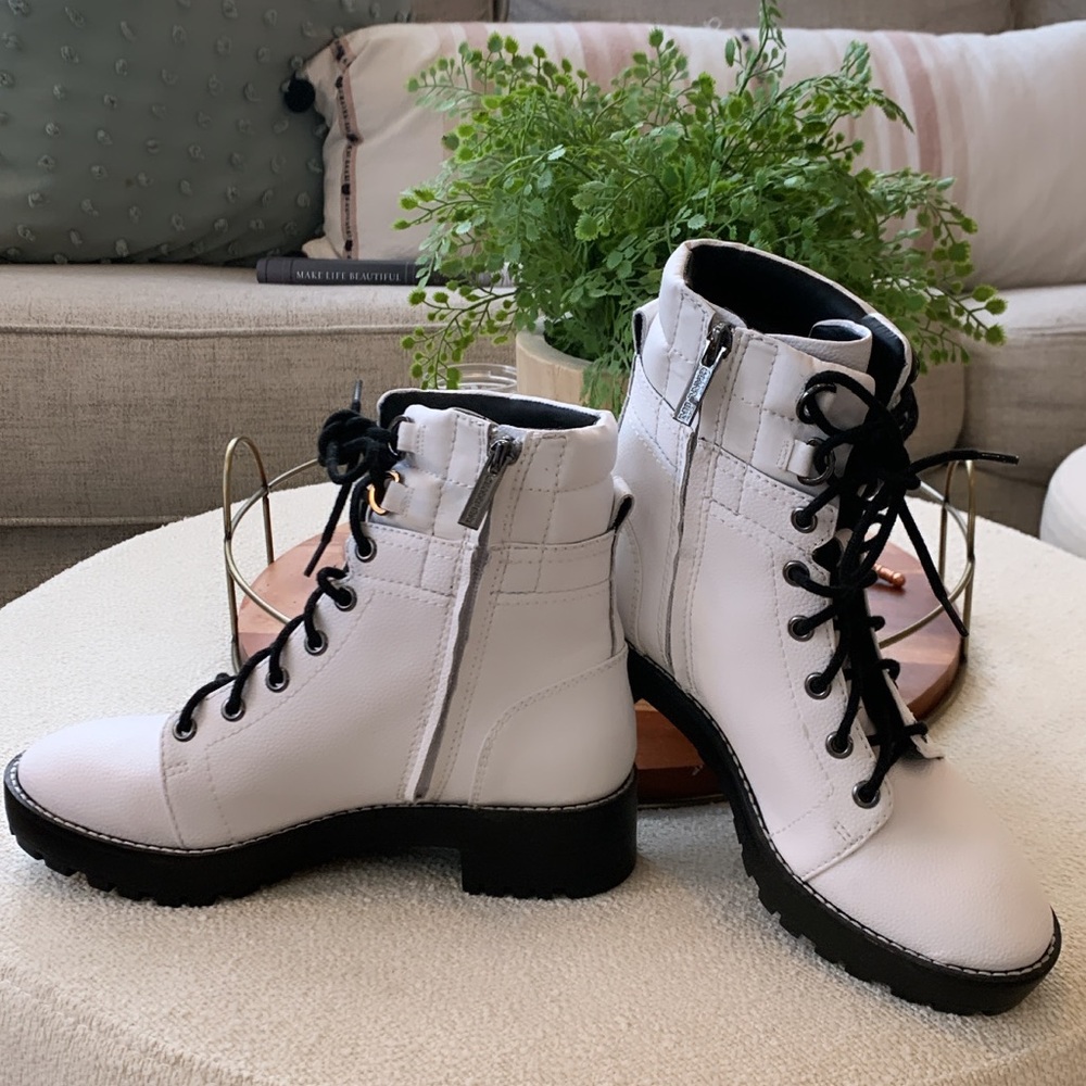 Gianni Bini Size 7M white combat boots. BRAND NEW. NEVER WORN.
